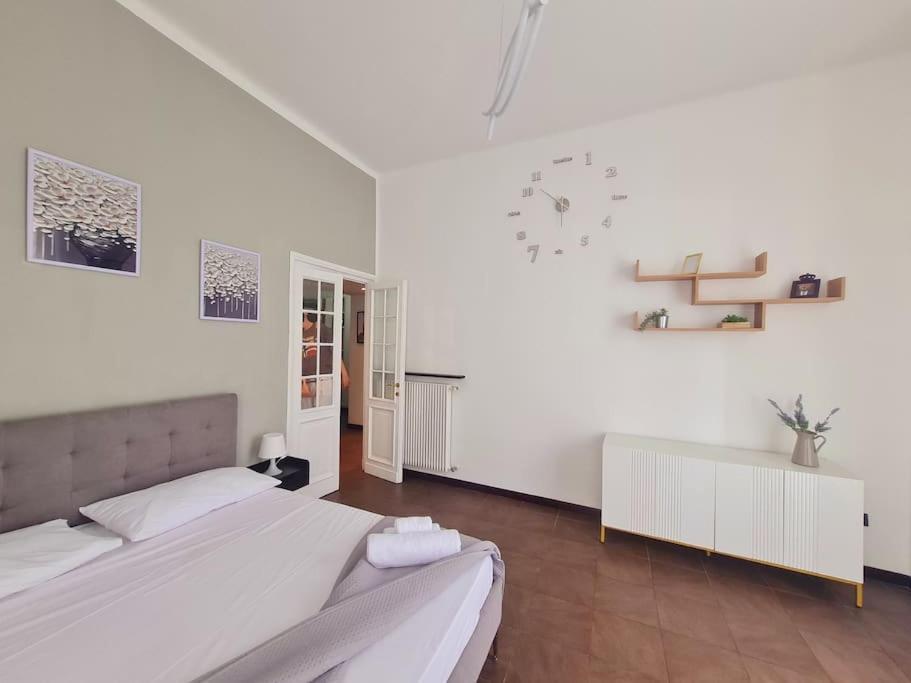 La Casa Di Pepe - Appartamento Centrale Luminoso Genoa Bagian luar foto