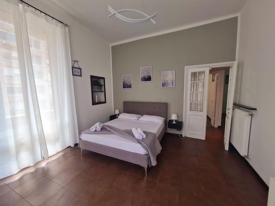 La Casa Di Pepe - Appartamento Centrale Luminoso Genoa Bagian luar foto